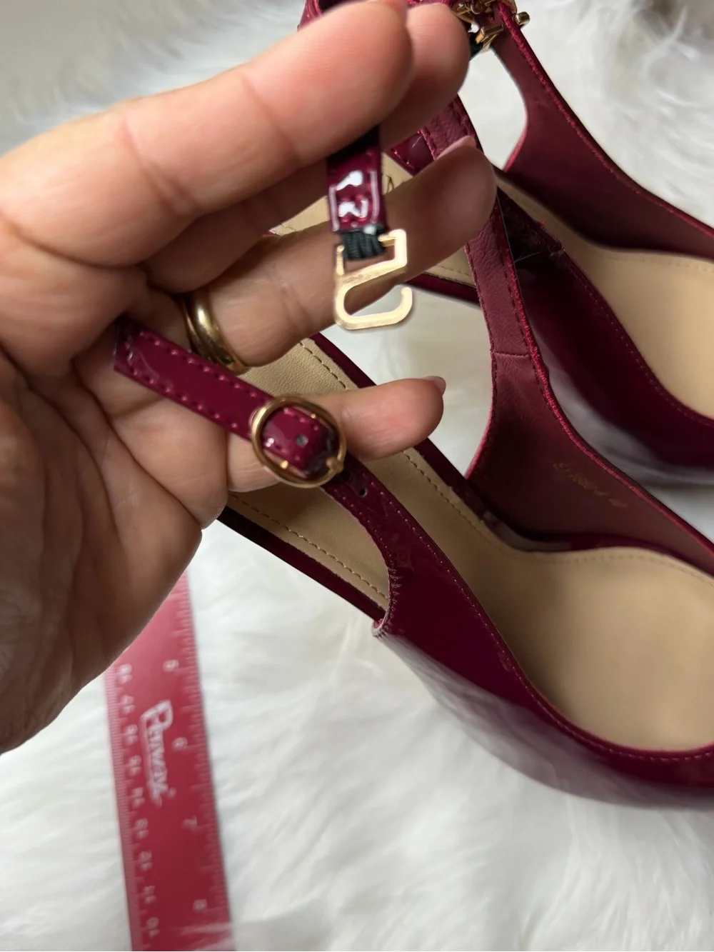 Zubumei wine peep